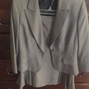 2 piece suit - Jacket size 6 and skirt size 4